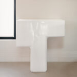 Commode design conçue par l’architecte Emmanuelle Neciolli