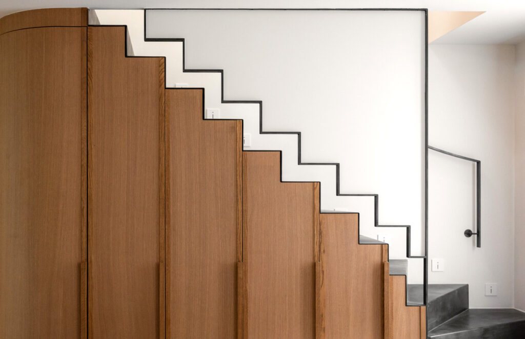Escalier design conçu par l’architecte Emmanuelle Neciolli